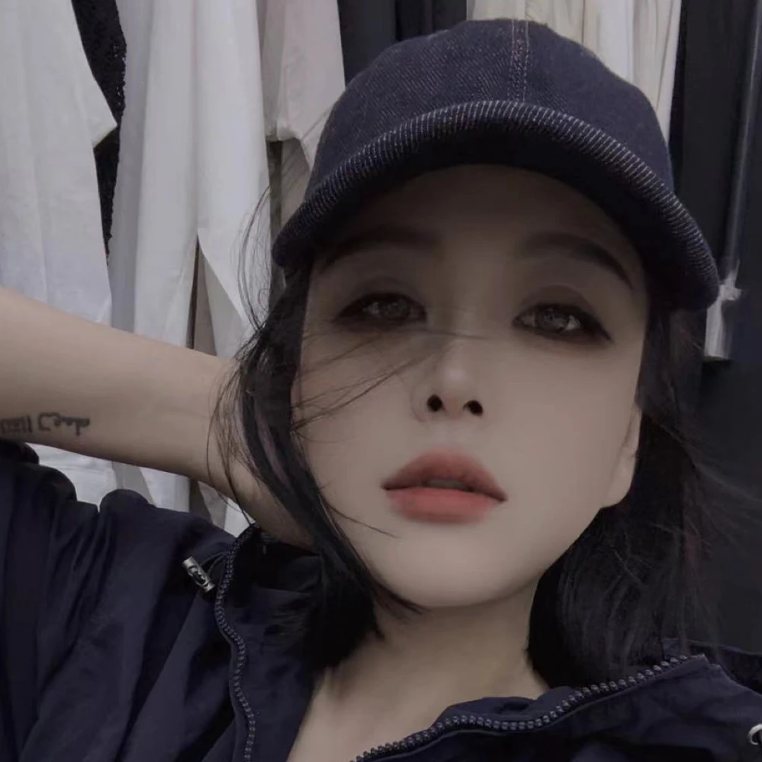 冬冬推荐韩国定制牛仔鸭舌帽 老洋气了