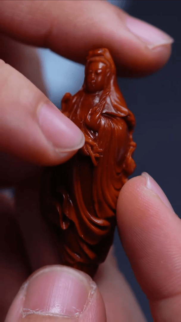 【闪购商品】橄榄核核雕陈坚峰【荷叶观音】