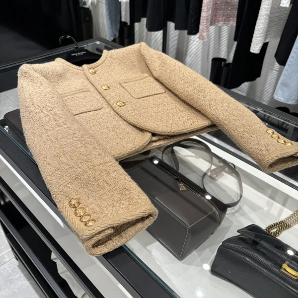 高级时装 24年早秋新款女装法式高定金扣驼色短款粗花呢外套