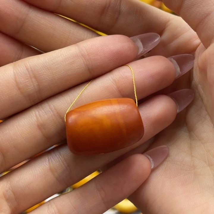 琥珀裸石未镶嵌桶珠