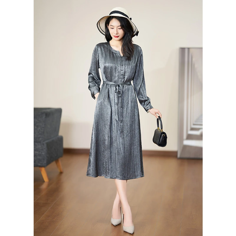 烟灰色V领连衣裙2025秋季新款纯色显瘦长袖裙子女#QLQ17048