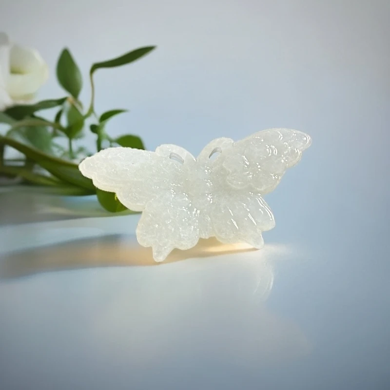 鑫甜珠宝   纯天然和田玉吊坠蝴蝶款