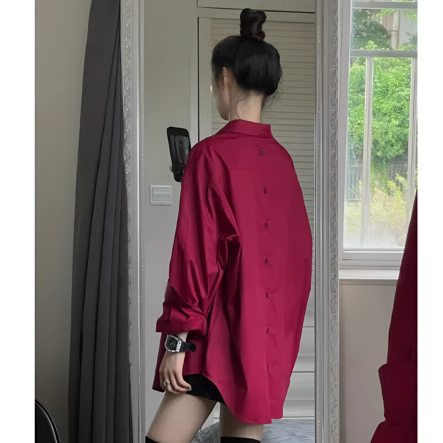 慵懒风穿搭酒红色衬衫女时尚百搭宽松设计感气质长袖两件套衬衣