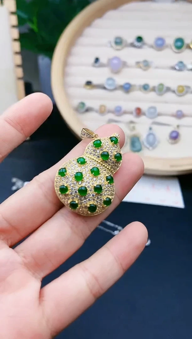 【闪购商品】翡翠颈饰银S925镶嵌11111