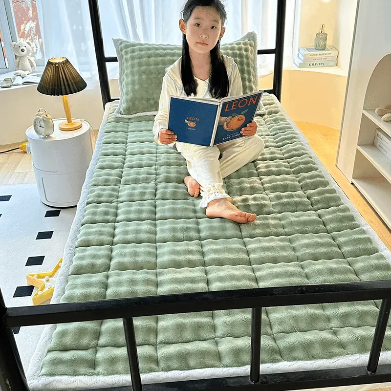 2024秋冬新款牛奶泡泡绒双面可用加棉加厚学生宿舍床盖Q-BH0450