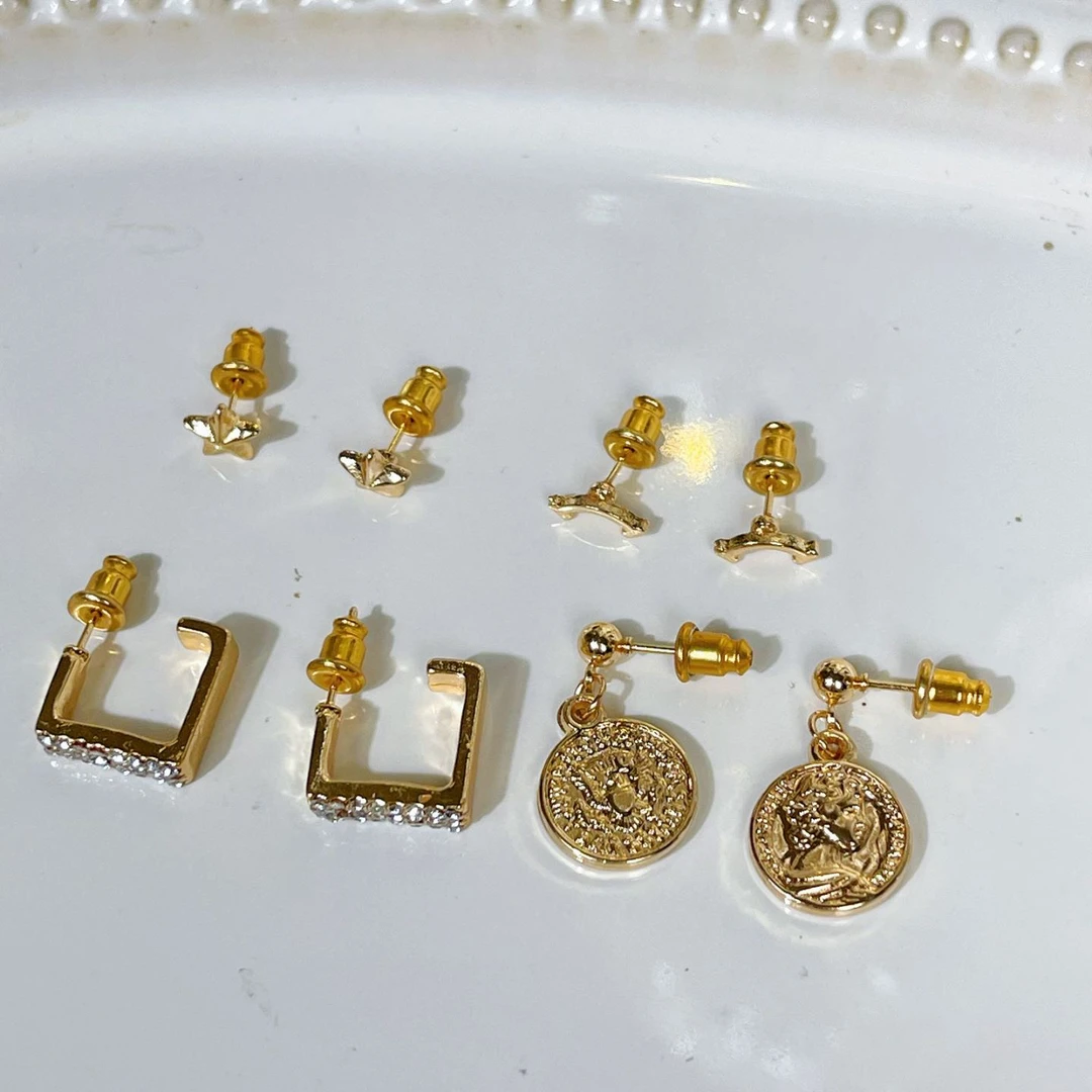 铜合金耳饰 铜合金耳饰