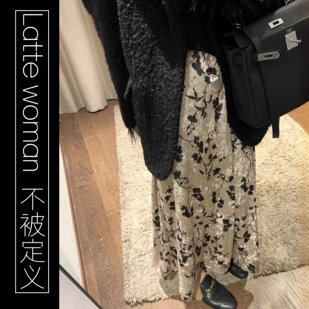 （菲尔）高级感香槟金印花丝绒半裙女2024秋冬新款显瘦a字伞裙#C169