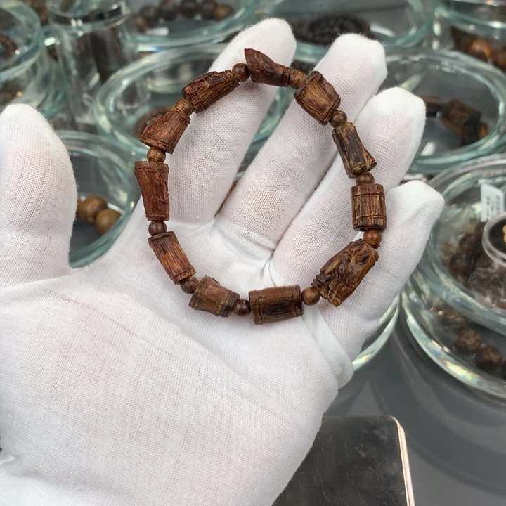 沉香手串惠安土沉沉水单圈8克➕