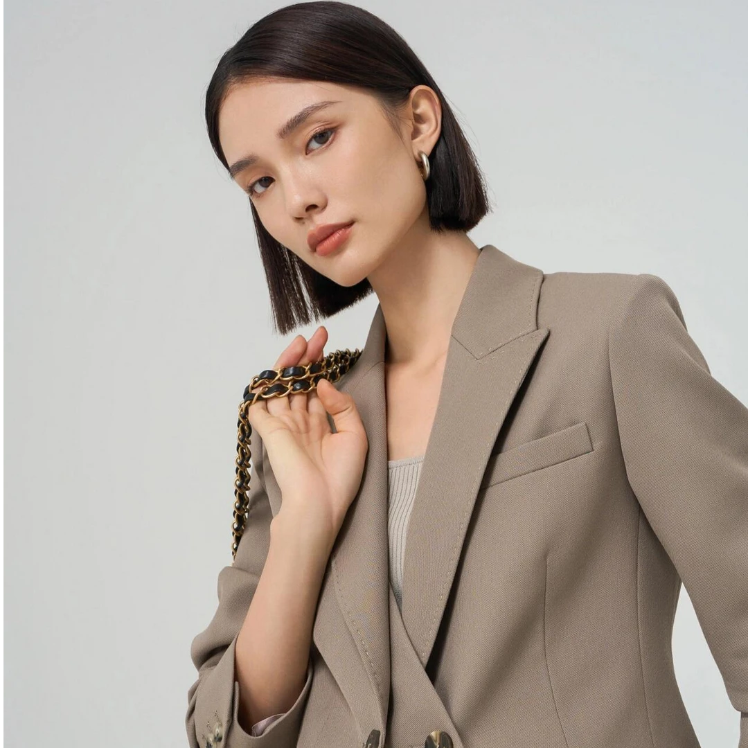 刺绣雅家《遇畅服饰》实时链接