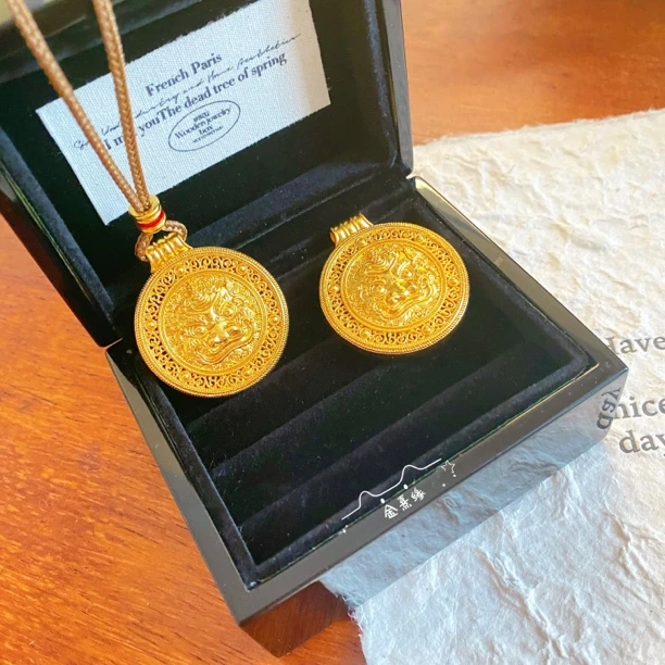 铜合金吊坠 新中式国风古法金招财貔貅罗盘吊坠项链古风毛衣链长