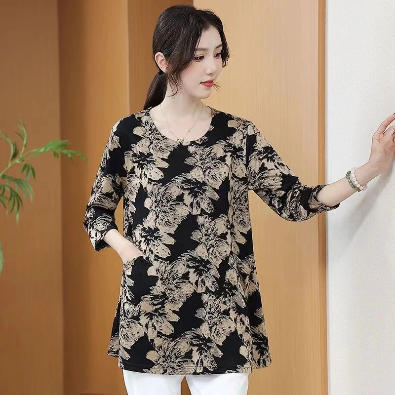 新款秋季长袖T恤女时尚洋气宽松春秋打底衫妈妈装小衫显瘦款