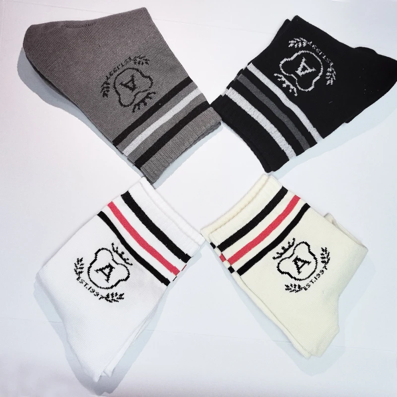 LESS BEARS英国轻奢皇家小熊四季男女同款透气休闲中长筒袜-TY