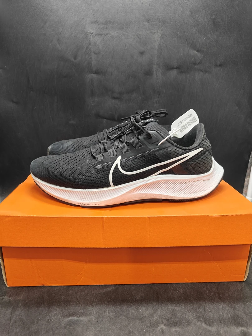 耐克跑鞋42码Nike Pegasus 38 马拉松