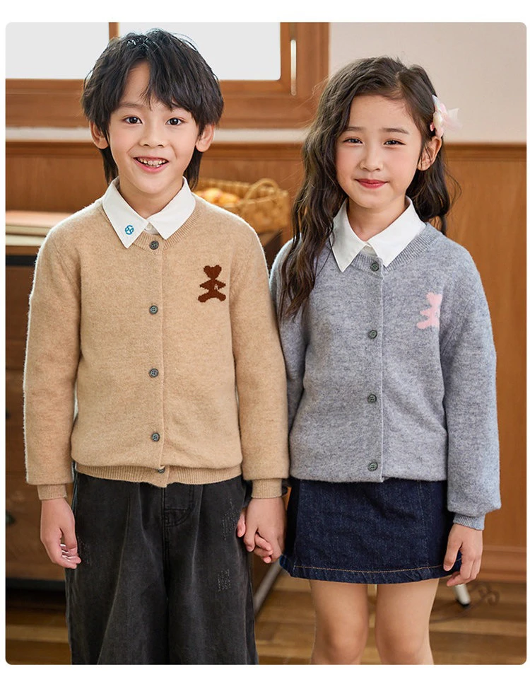 秋冬宝宝毛衣大小男女儿童圆领学院风百搭小熊针织开衫100%羊毛衫
