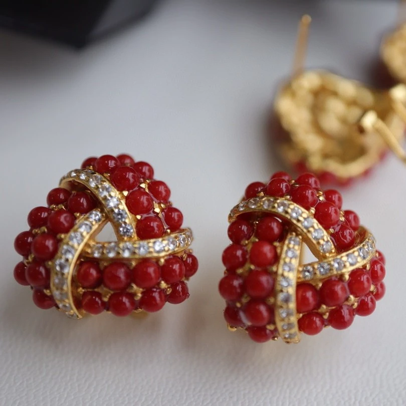 925银耳饰 精品时尚气质耳钉新年婚庆耳饰送老婆妈妈生日礼物。