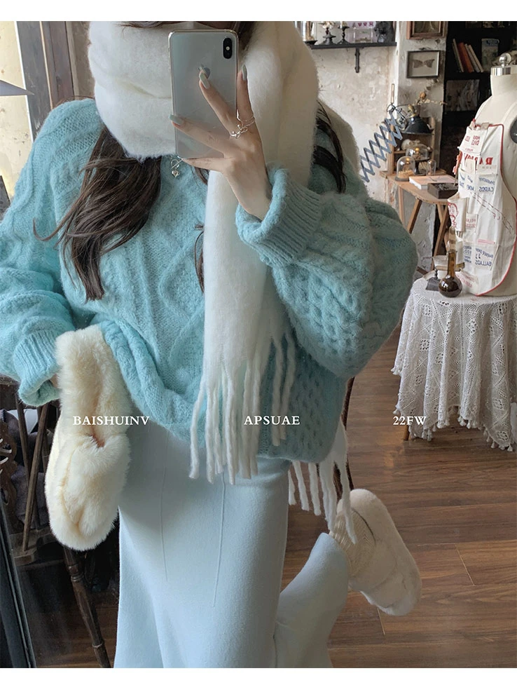 白水女【现现】软糯麻花毛衣女宽松慵懒风针织套头上衣 B2111225