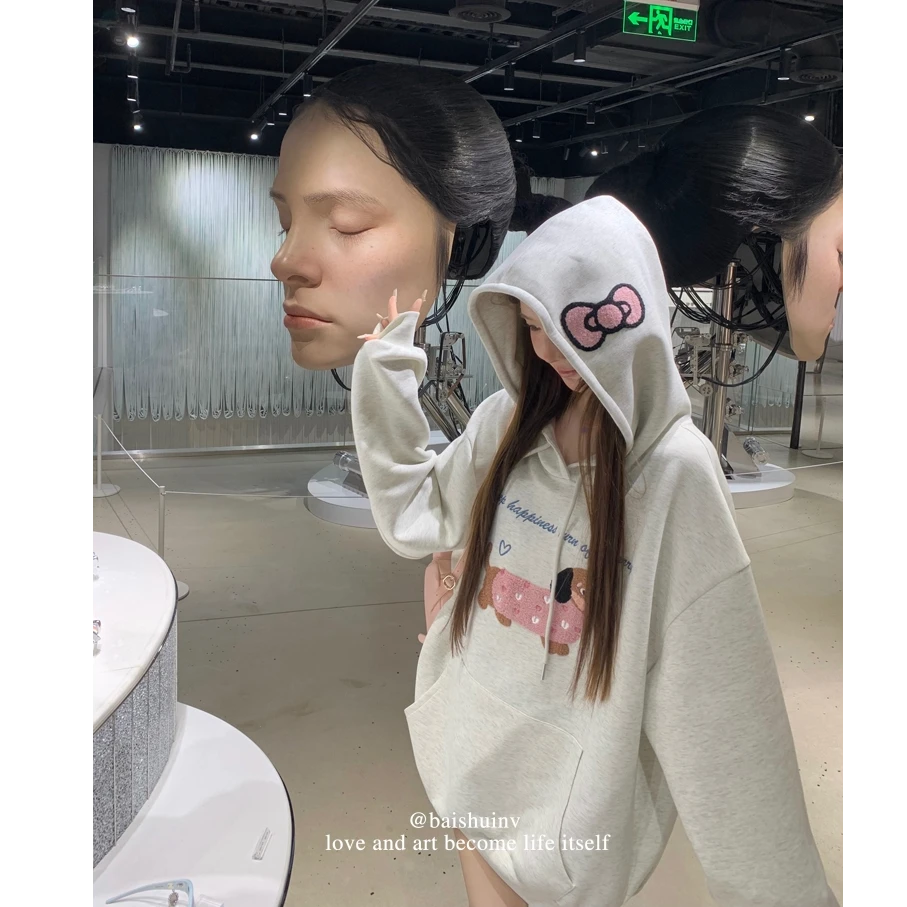 白水女【连帽】 小狗可爱~设计感印花连帽宽松卫衣 B40945215