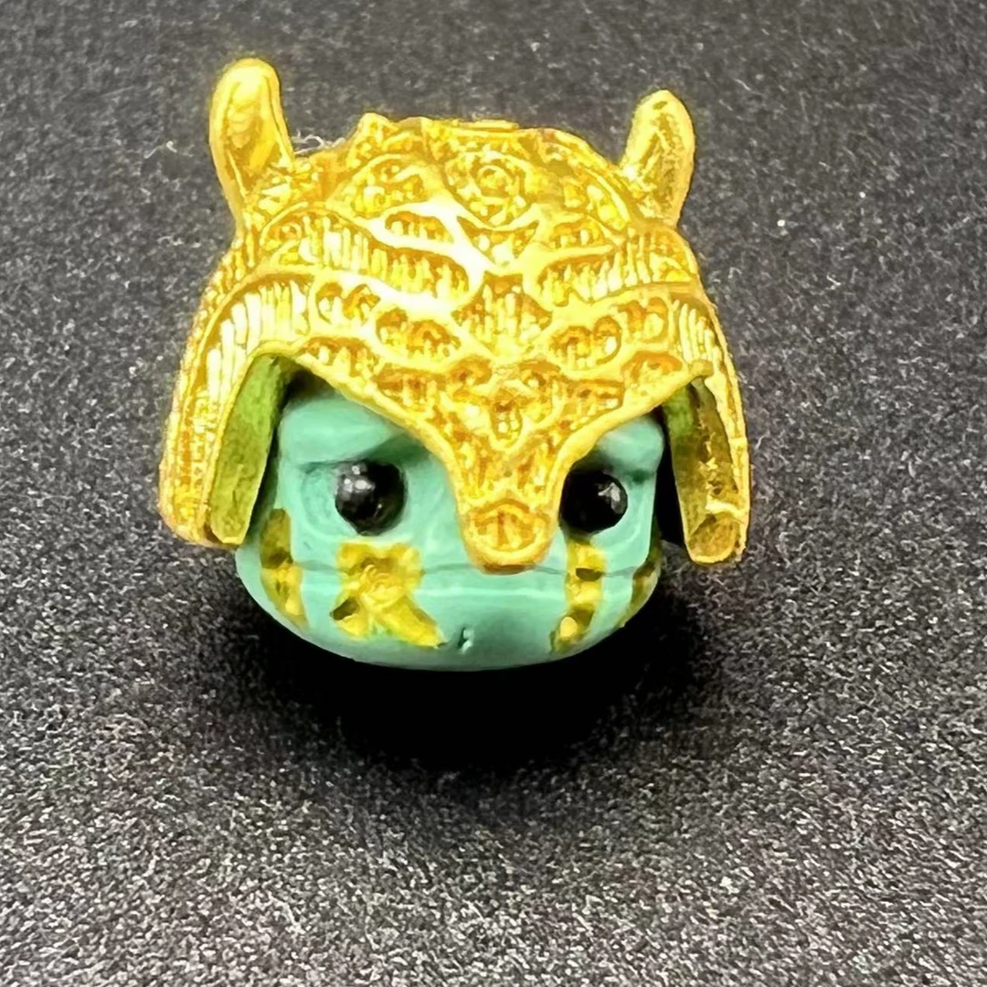 黄铜吊坠 精工雕刻铜帽阿呆菱镁矿雕刻背云 吊坠时尚可爱金色坠链