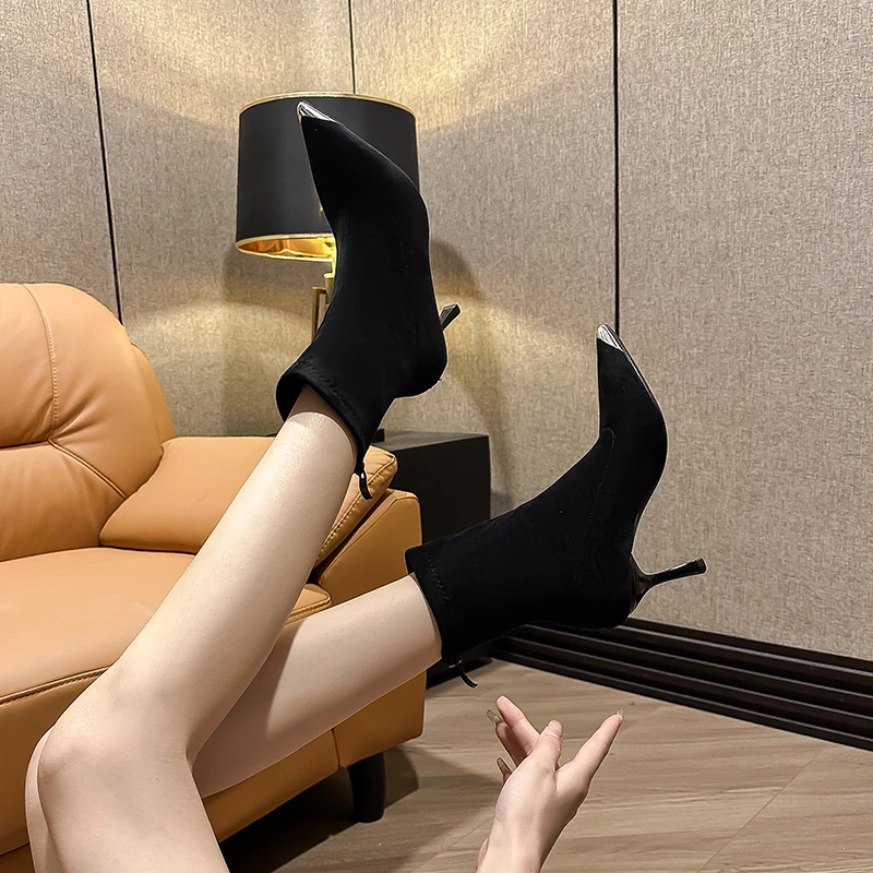 黑色羊猄绒设计感铁头高跟细跟女鞋尖头气质时尚百搭瘦瘦靴黑色