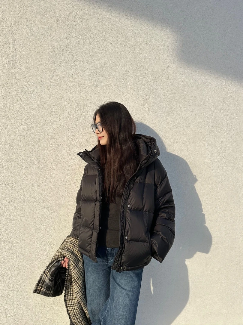 白鸭绒连帽保暖加厚羽绒服休闲韩版宽松百搭防风秋冬纯色外套