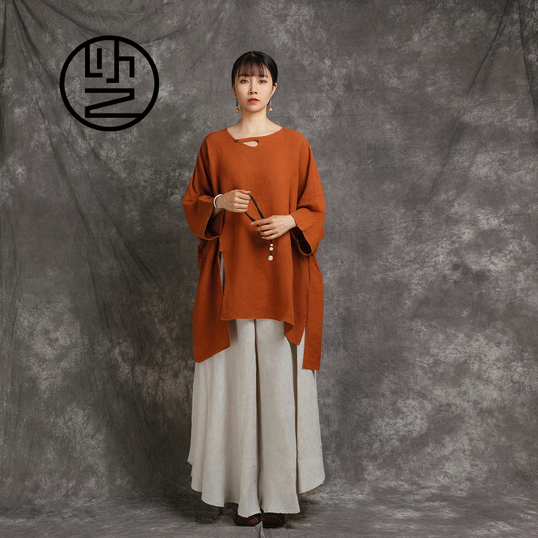 【以之】设计师品牌大码复古纯色下摆不规则开衩亚麻水滴领小衫