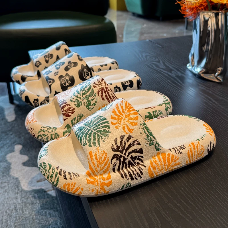 新款时尚防滑印花夏季拖鞋女户外穿浴室洗澡速干舒适凉拖男