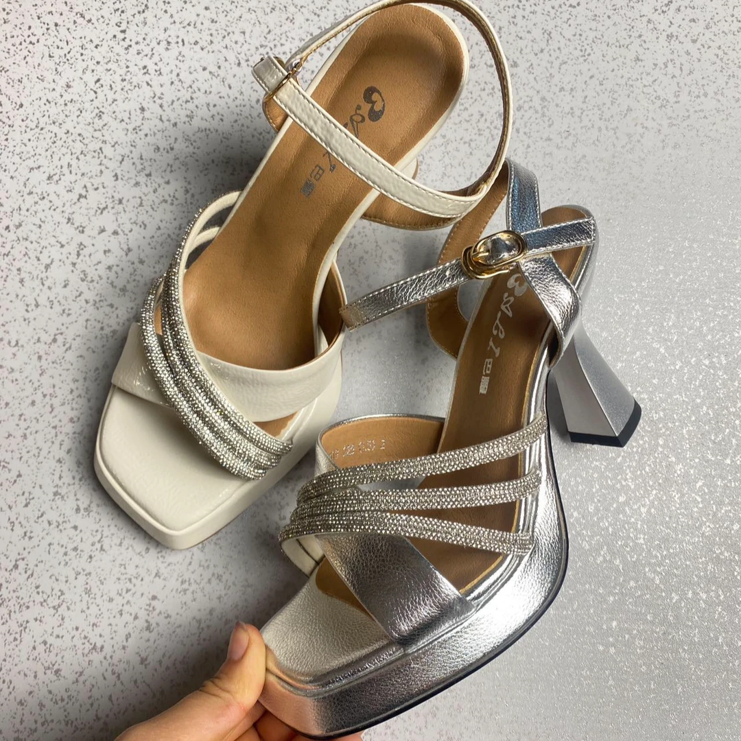 坎力毕努尔皮鞋气质时尚百搭细跟方头夏季女士露趾时装5619