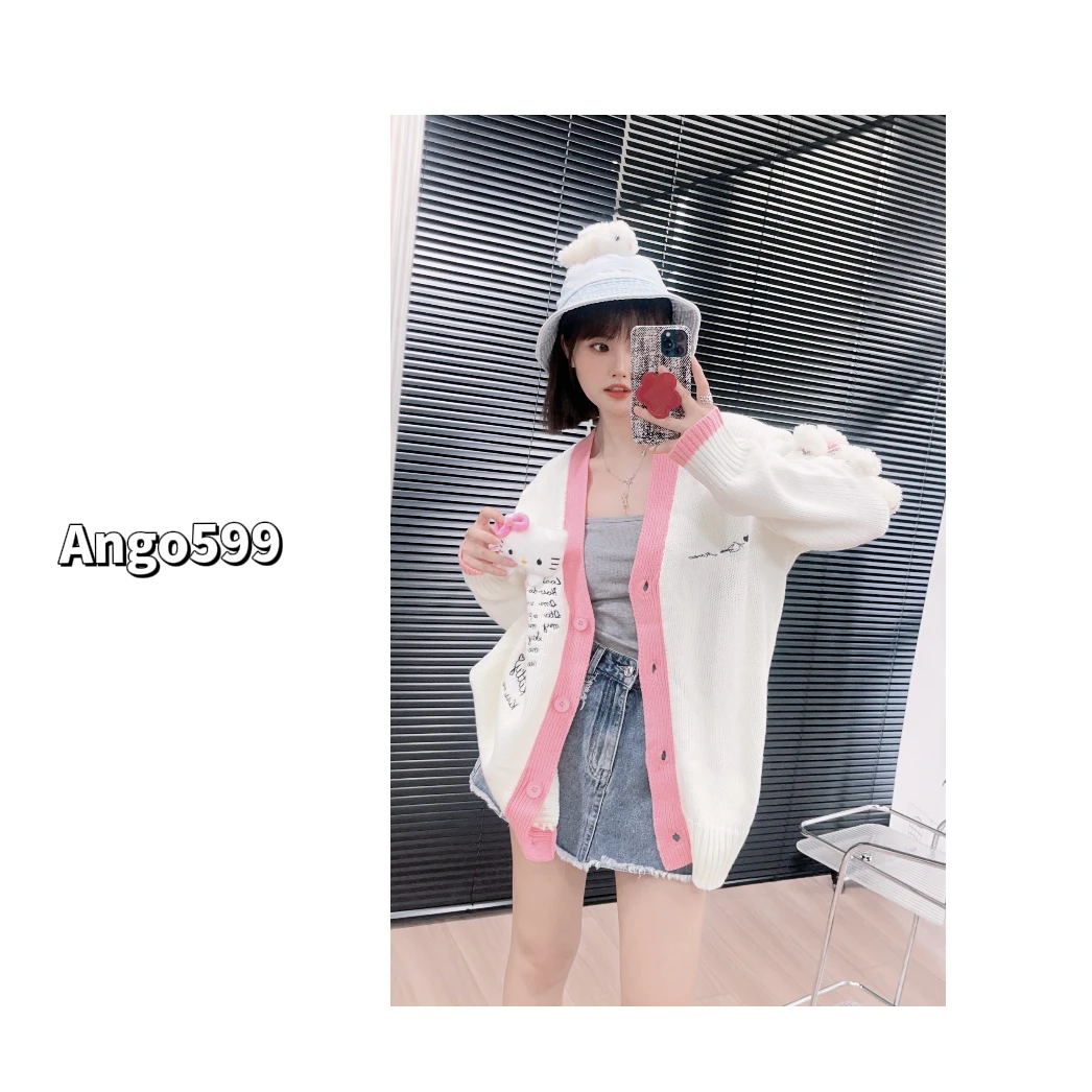 粉白KT毛衣外套* 早秋联名系列重工拼色立体玩偶毛衣外套