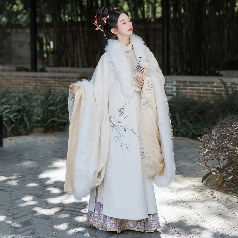 钟灵记【画春山】玉兰花蓝鹊竹叶刺绣冬季双色明披可拆毛领套装