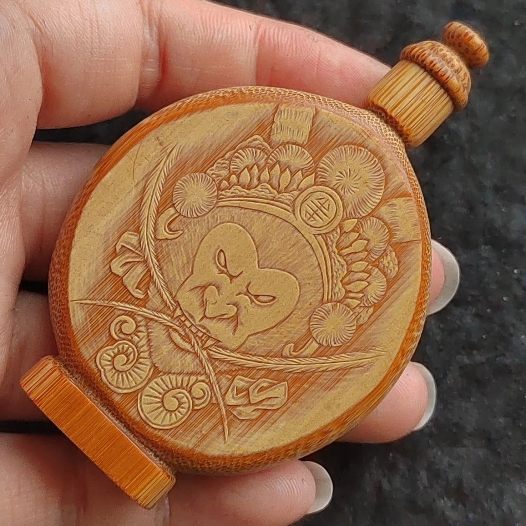 【竹师傅】:文玩精品玉竹刻画美猴王鼻烟壶