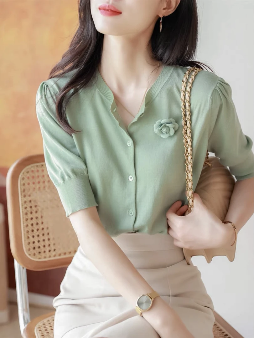 倾国倾城·夏季新款山茶花冰丝洋气针织上衣薄款百搭气质短款