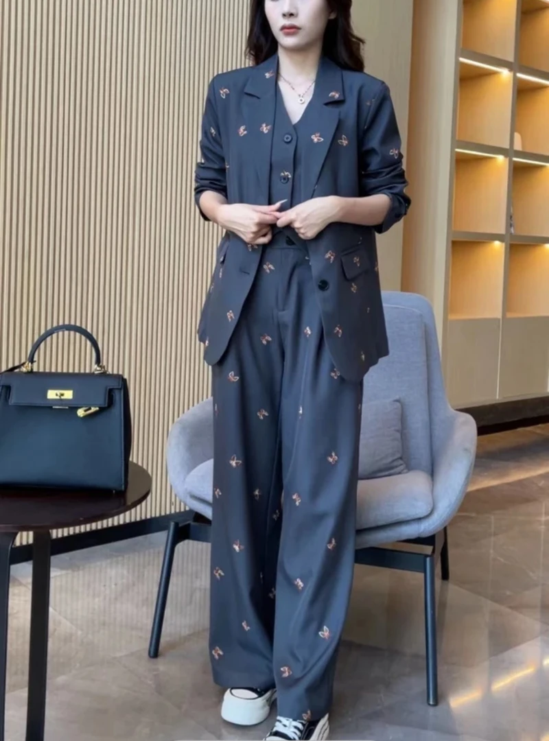 高级感时尚气质西服套装女2024秋新款显瘦外套+马甲+阔腿裤24126