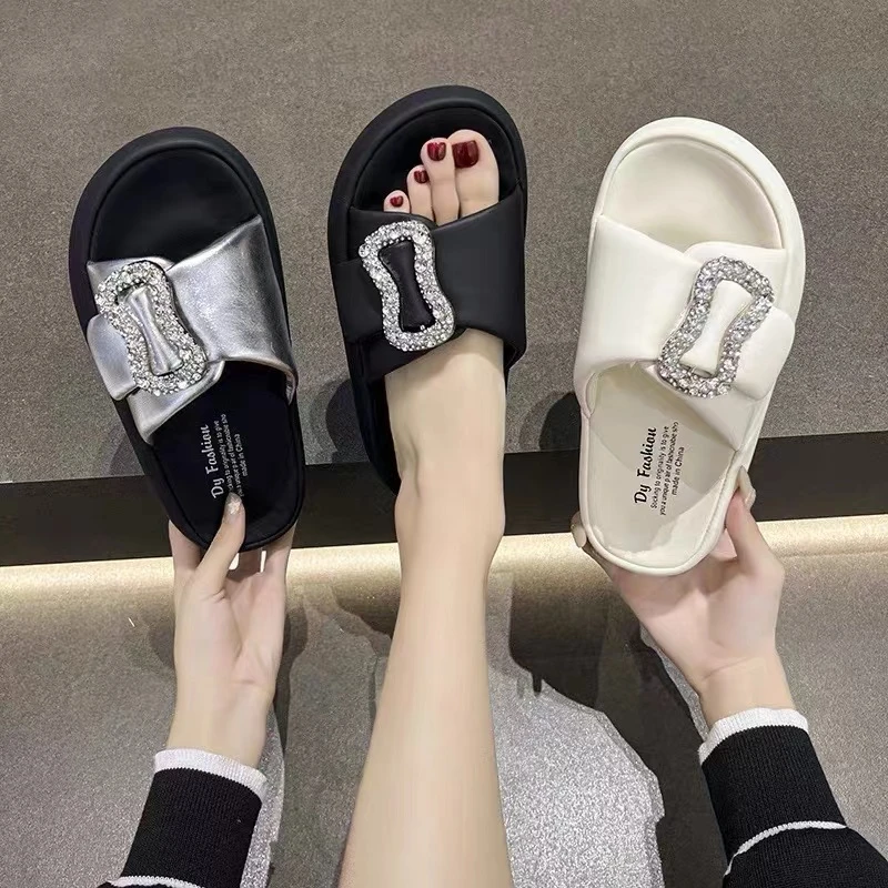 厚底拖鞋女夏外穿防滑软底踩屎感休闲沙滩面包一字拖凉拖11905