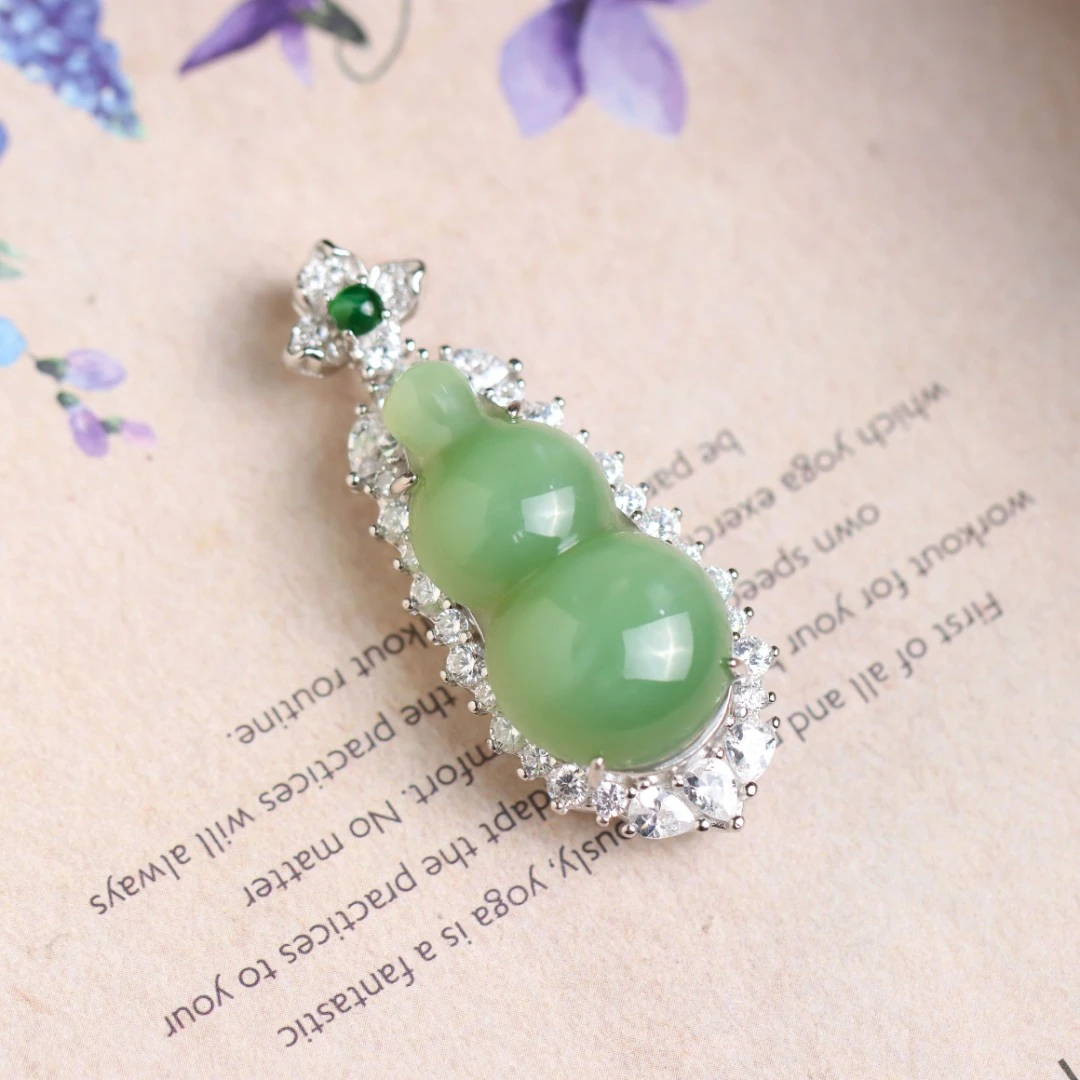 S925银素银镶嵌和田碧玉葫芦精致送礼女款吊坠不含链