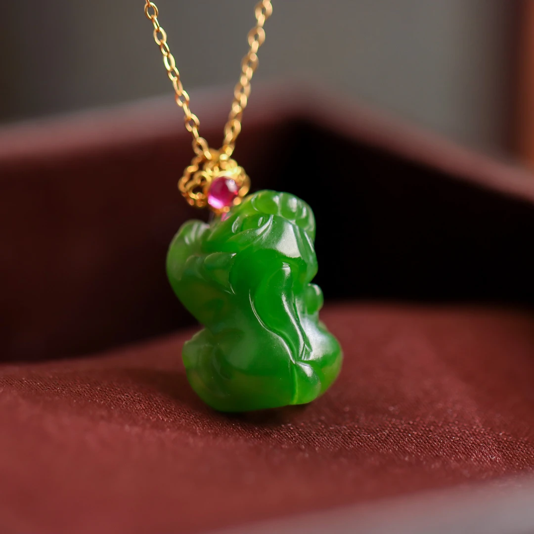 和田玉碧玉貔貅祥云扣头小众设计18K扣头吊坠不含链