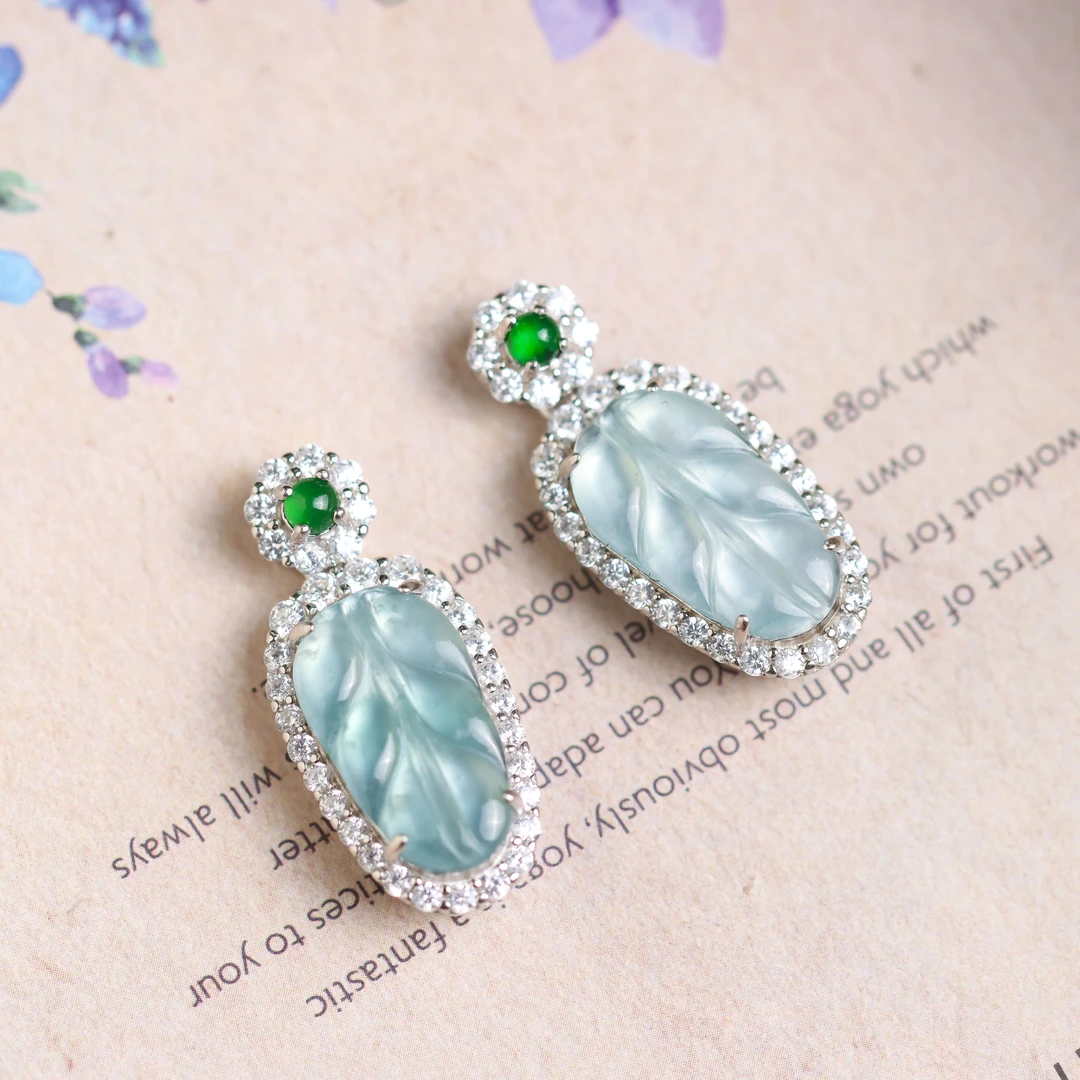 S925银素银镶嵌翡翠叶子吊坠不含链（多样性发货 发其一）