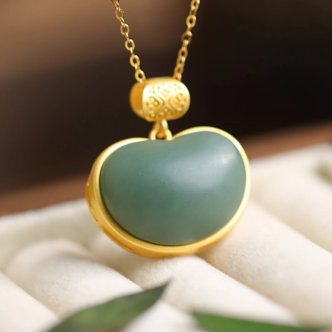 S925银镀金镶嵌和田玉且末蓝爱心国潮国风女款吊坠项链