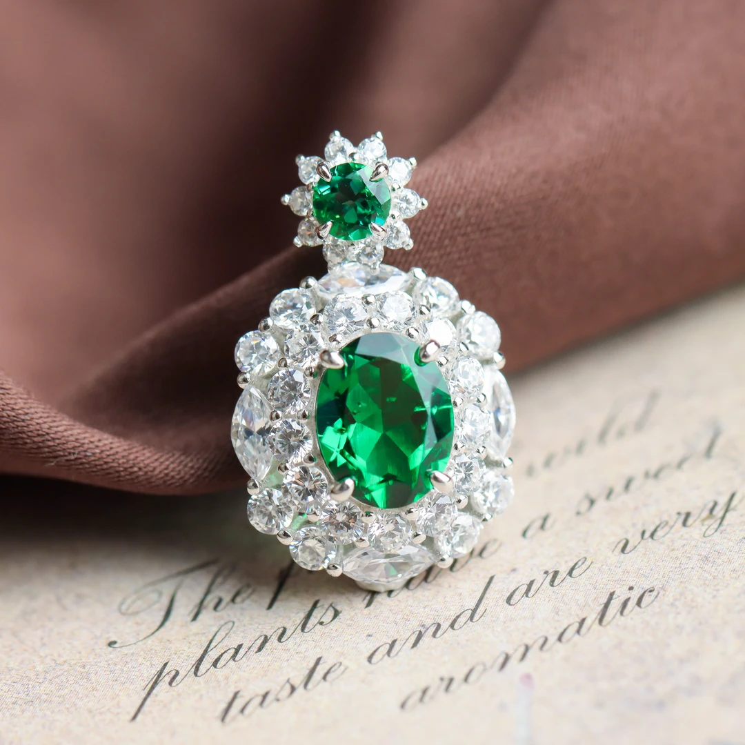 培育祖母绿S925银镶嵌蛋面百搭女款吊坠 不含链 3.5克拉