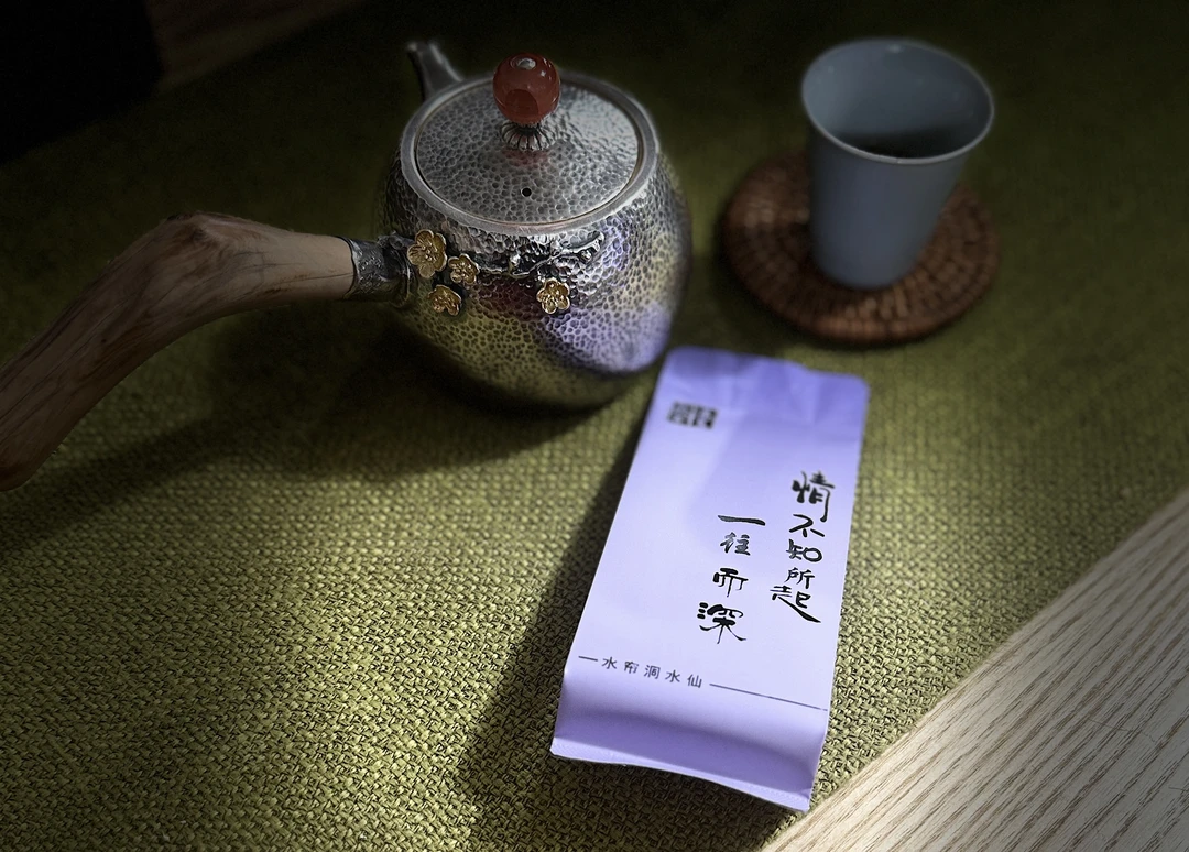 水帘洞水仙-入口唇齿皆香，兰香明显饱满，滋味浓醇耐泡。