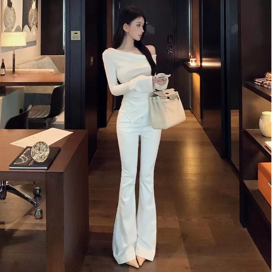 韩系气质女神2024秋季新款纯欲性感露肩不规则长袖上衣搭高腰长裤