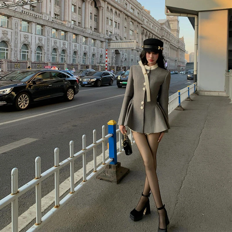 【千金玛德琳】ins高级感复古小香风收腰毛呢外套女配高腰显瘦短裤