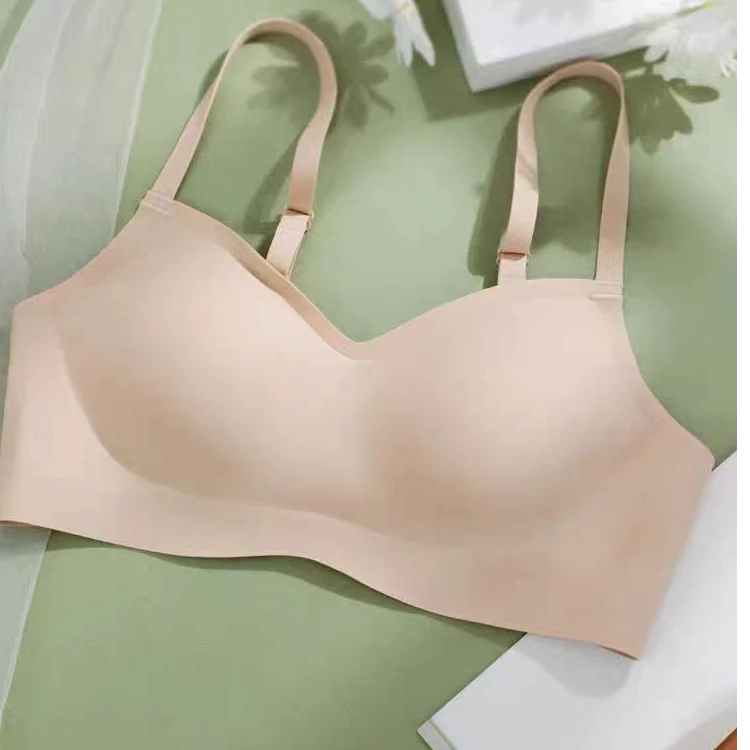 内衣女新款花生杯通勤简约舒适零感胸罩无痕一片式聚拢文胸