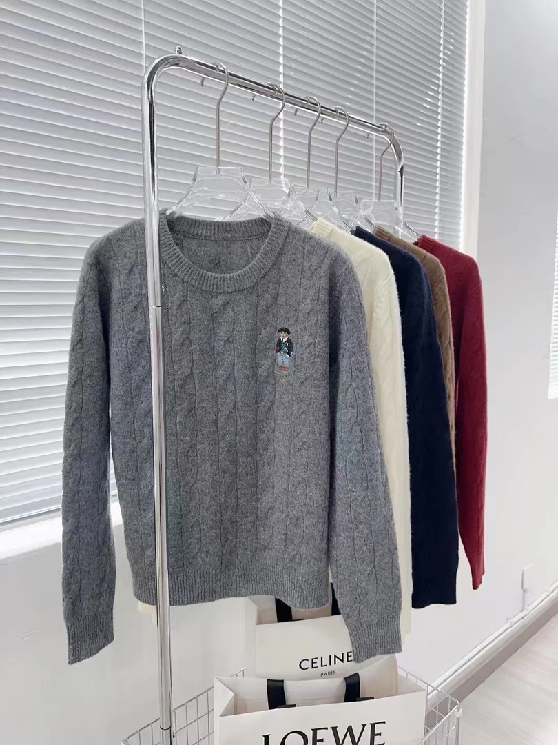 JL 【刺绣小熊全羊毛】秋冬新款气质圆领羊毛衫