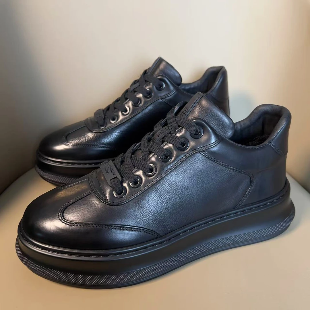 广州轻奢手工男鞋秋季新款百搭休闲超轻软底防滑615-26