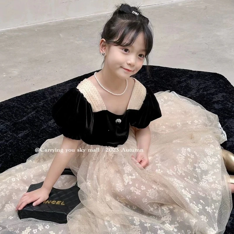 女童连衣裙秋冬高级感儿童黑色赫本风公主裙洋气小女孩背带裙