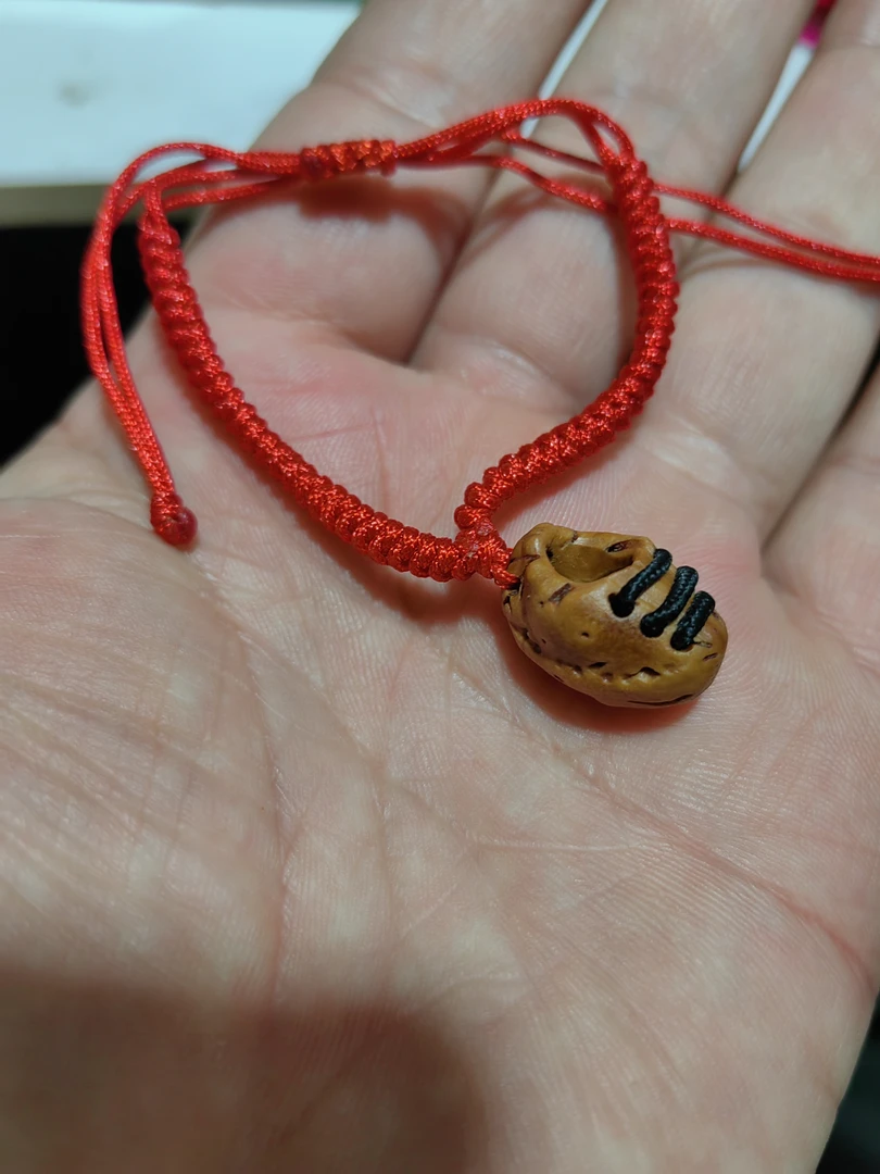 纯野生桃胡雕刻，鞋子，踩小人，手工雕刻