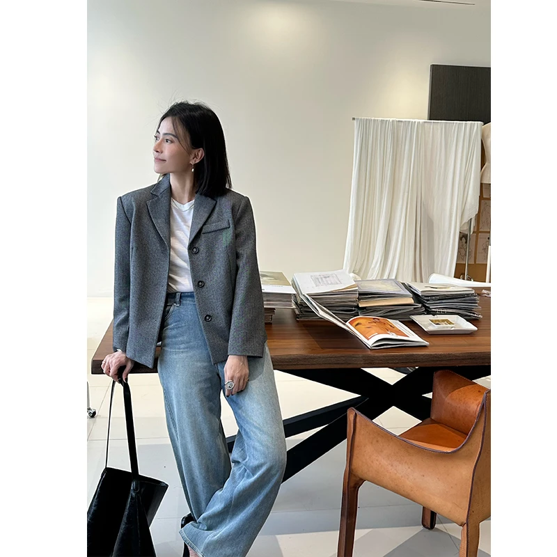 复古翻领短款西装外套