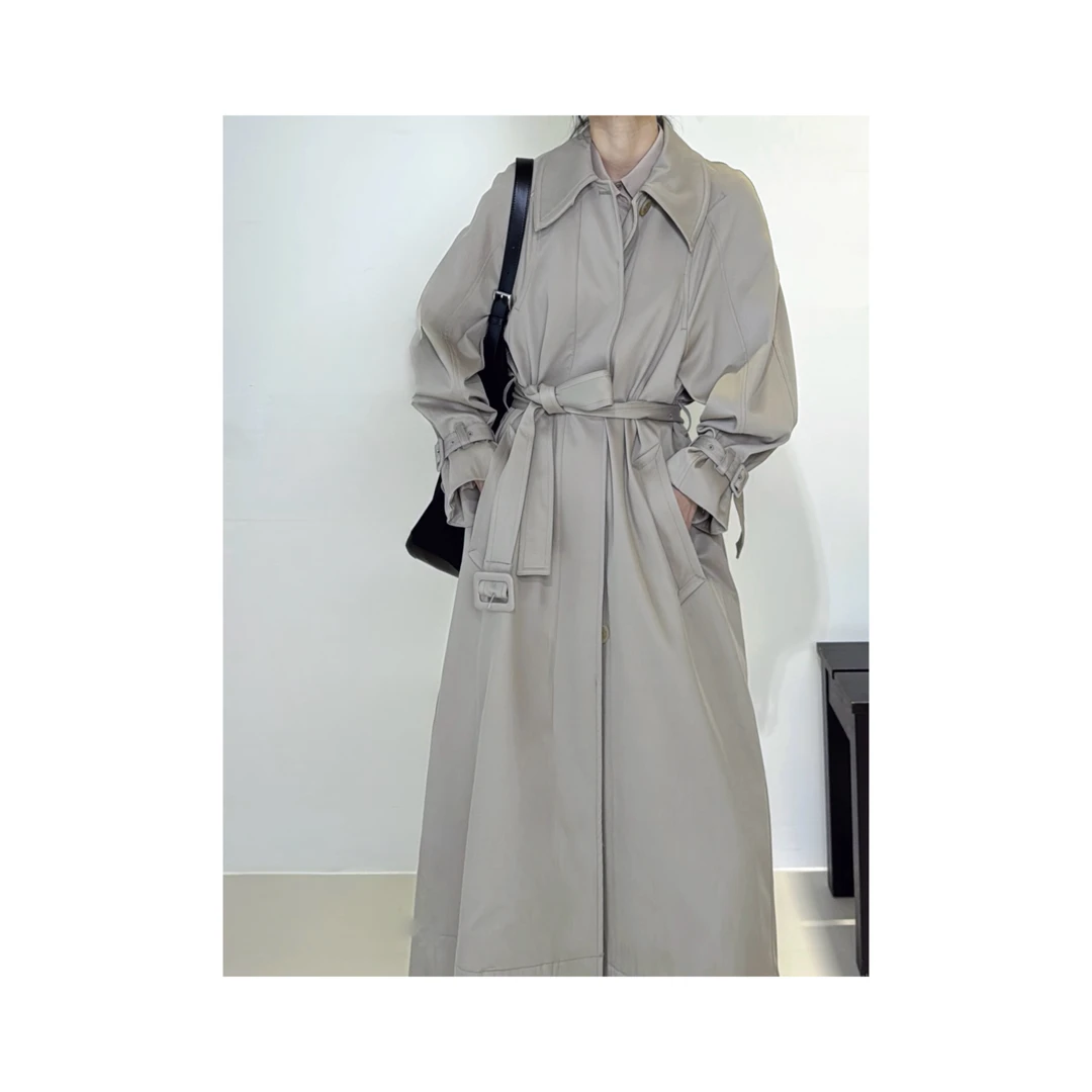 灰卡其立体廓形风衣