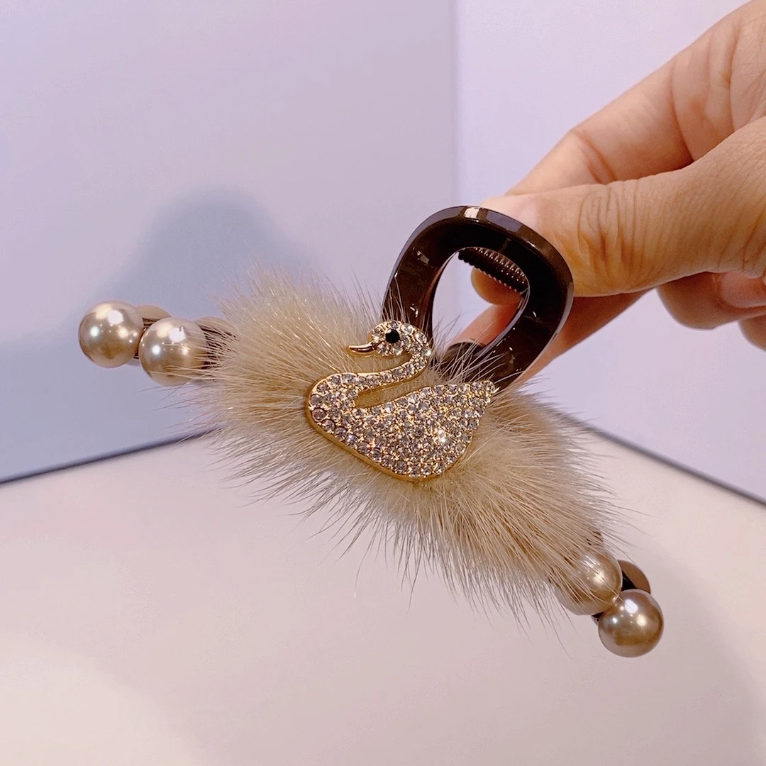 秋冬新款时尚洋气高级感天鹅毛毛简约气质后脑勺抓夹