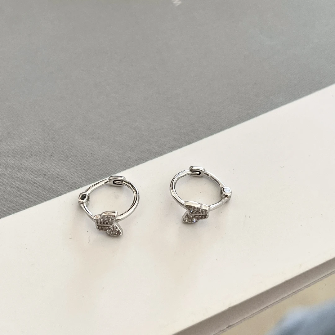 925银合成锆石耳饰 韩ins风时尚百搭气质简约雅丹 密镶小蝴蝶耳扣